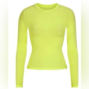 Skims Fits Everybody Long Sleeve Tee Shirt in Daffodil Yellow Size L NWT